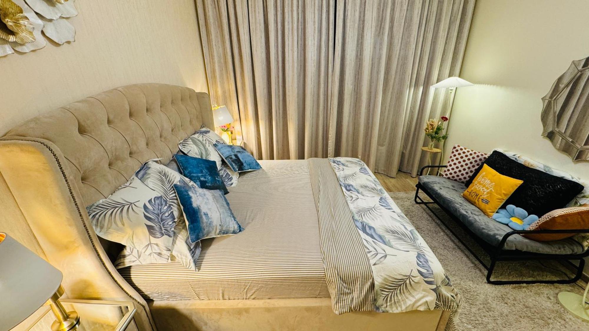 Luxurious Spacious With Breathtaking Views Spacious Burj View Luxury On High Floor Business Bay Downtown