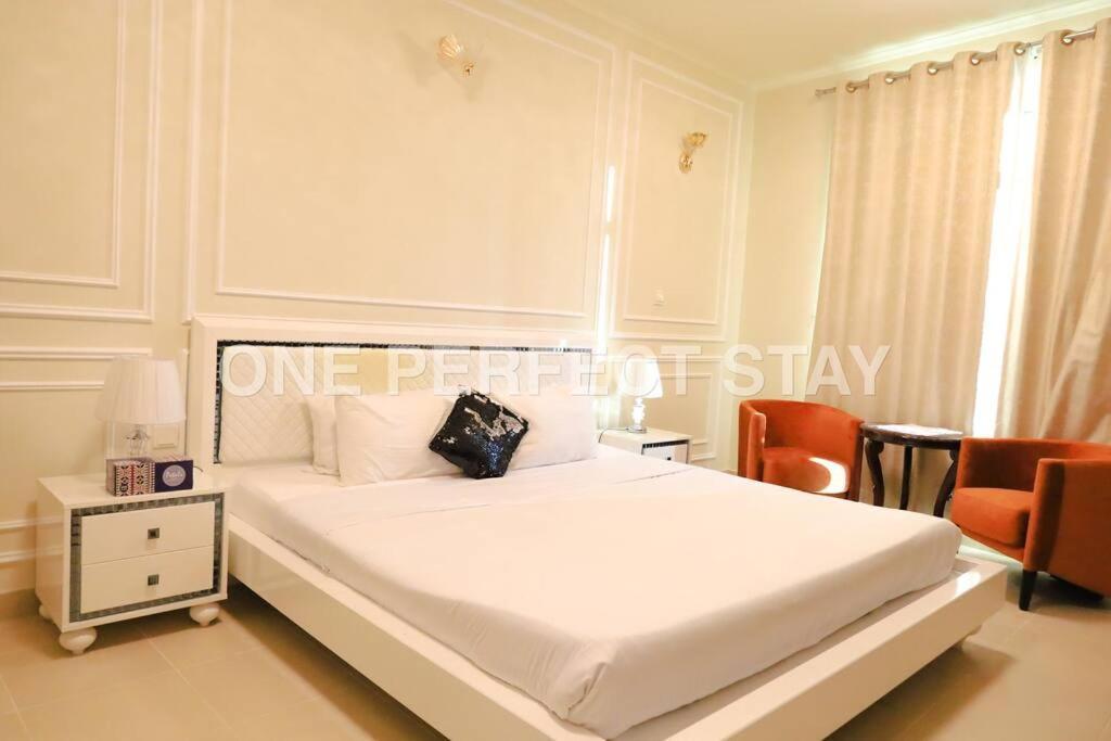 2br In Heart Of Downtown With Pool & Gym *