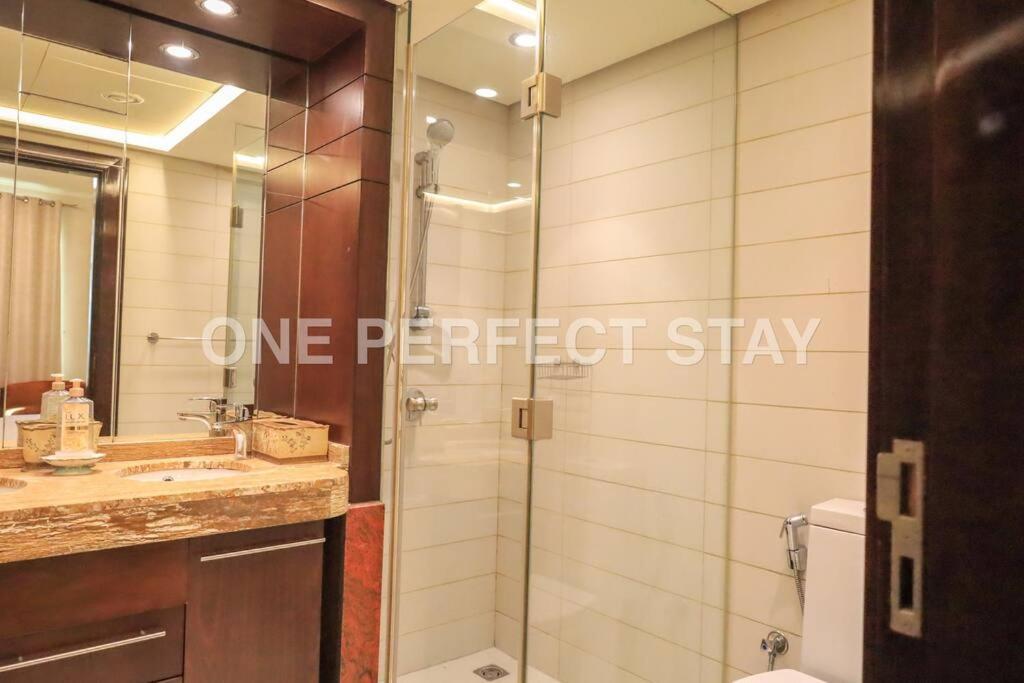 Apartment 2br In Heart Of Downtown With Pool & Gym