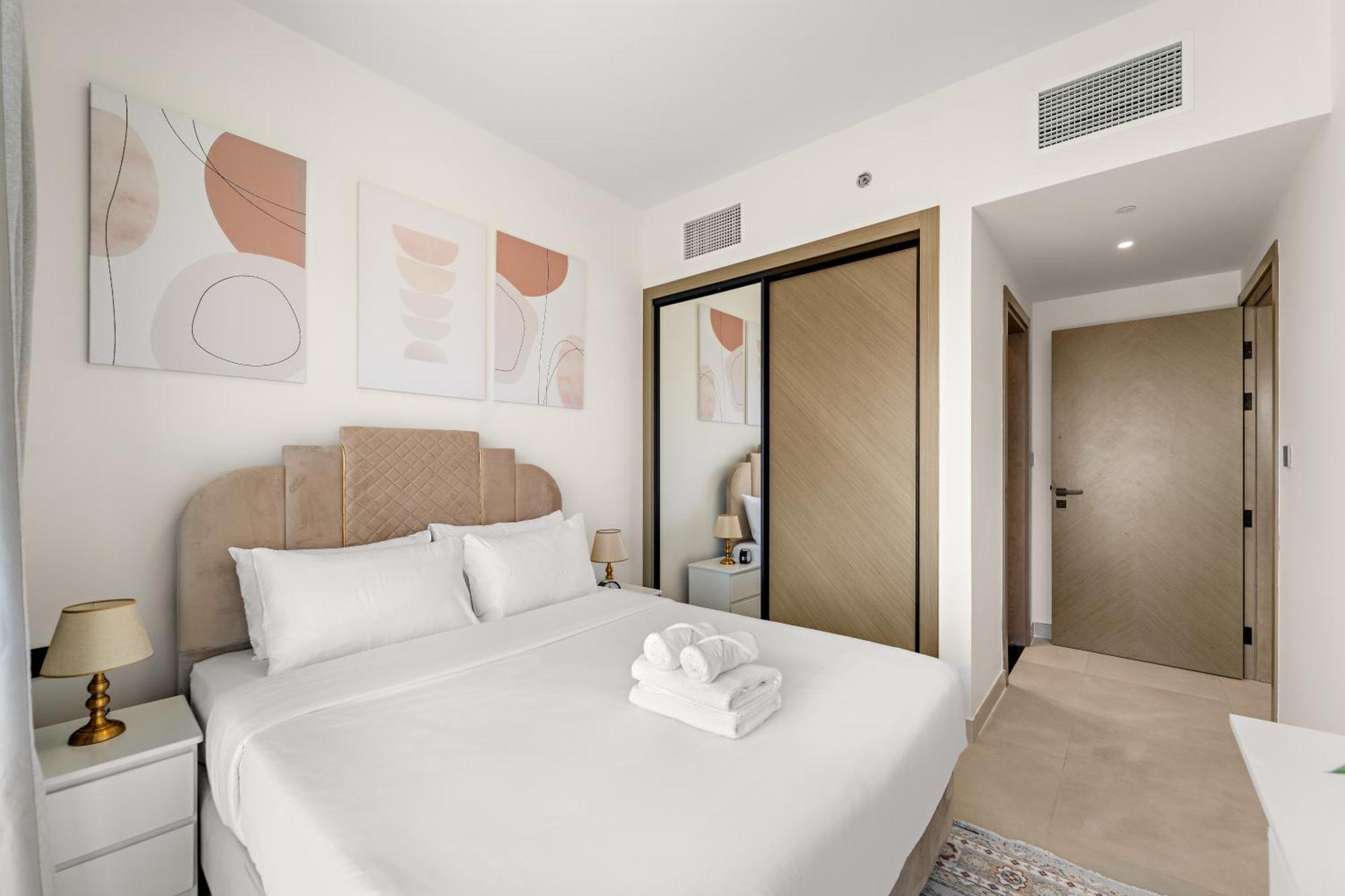 Chic 1 Bedroom With Pool, Gym & Free Parking * Dubai