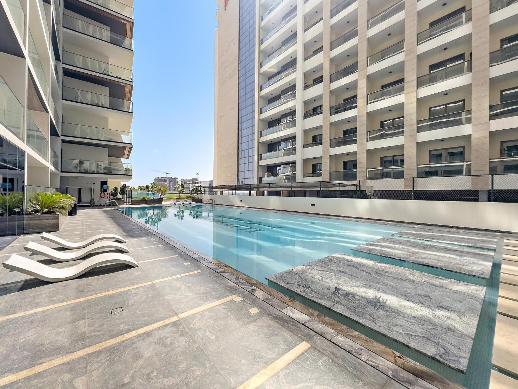 Chic 1 Bedroom With Pool, Gym & Free Parking Apartment