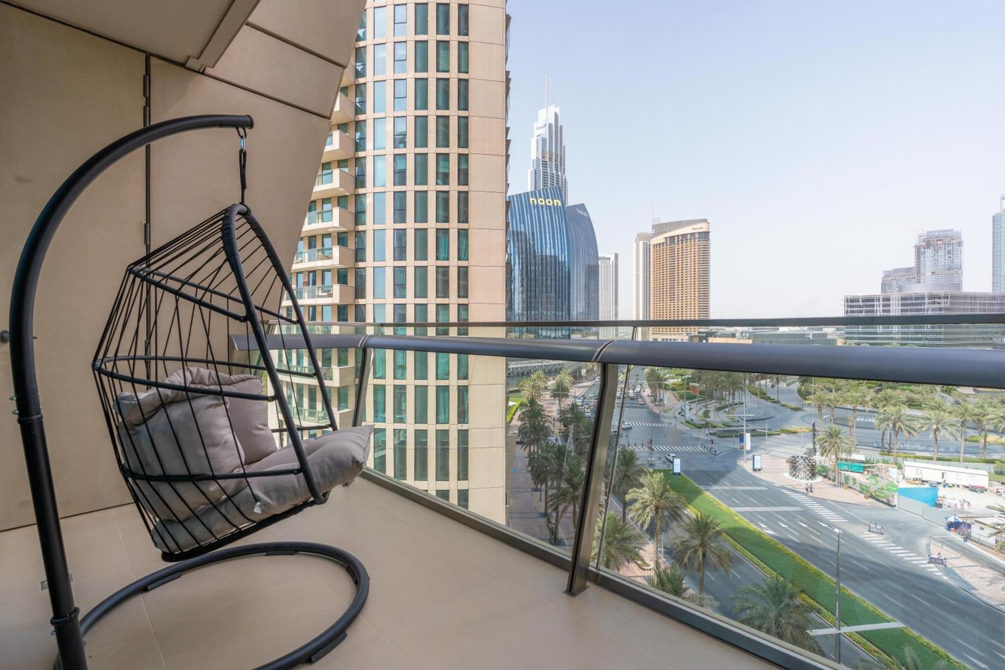 Burj Vista Ii - Luxury Two Bedroom With Full Burj View Dubai
