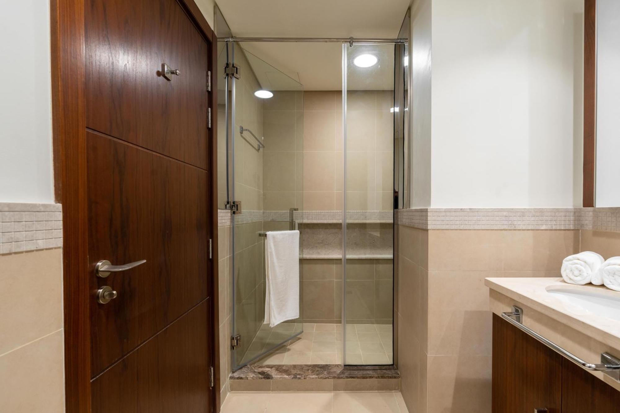Apartment Burj Vista Ii - Luxury Two Bedroom With Full Burj View Dubai