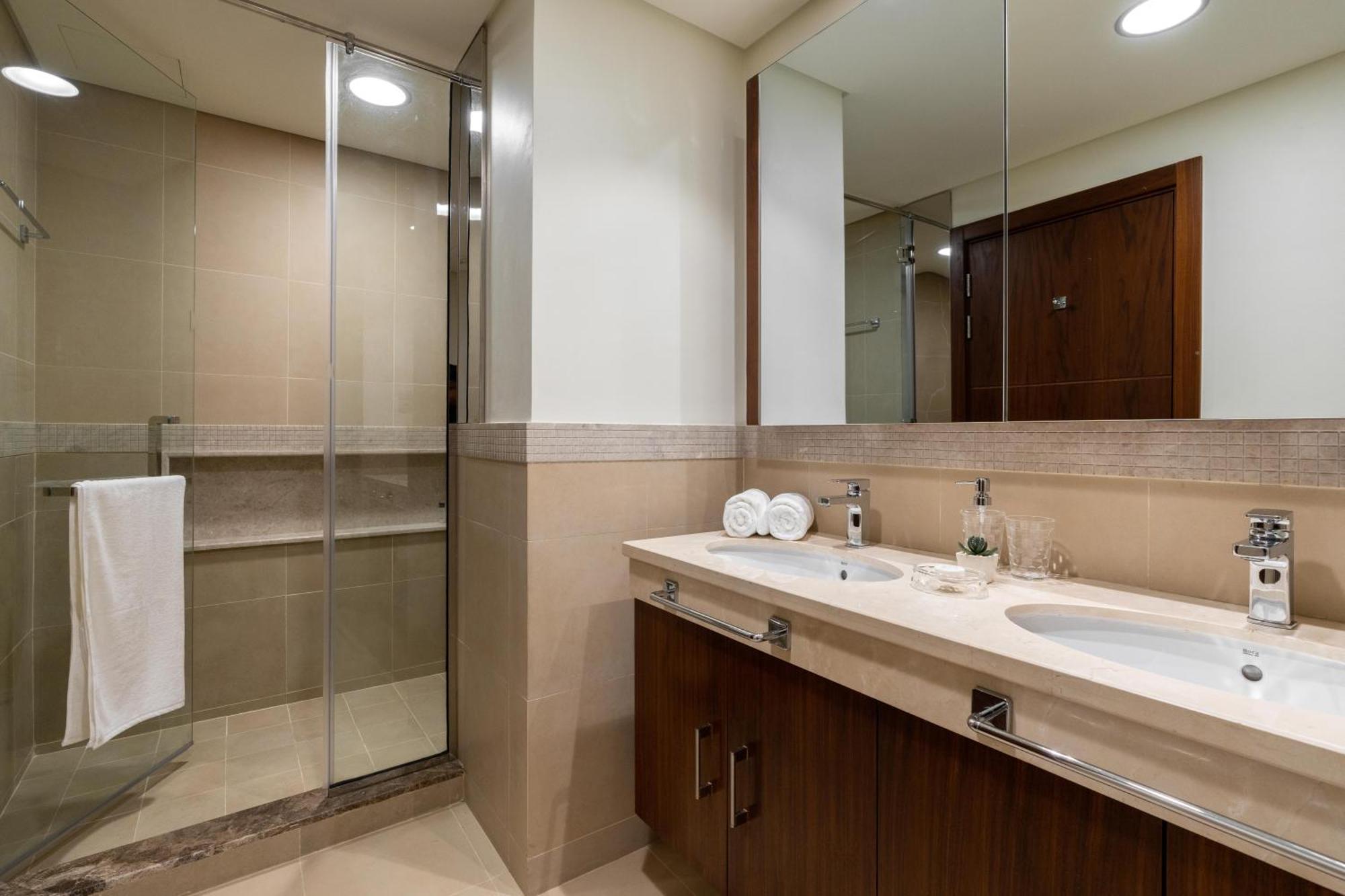 Burj Vista Ii - Luxury Two Bedroom With Full Burj View Apartment Dubai