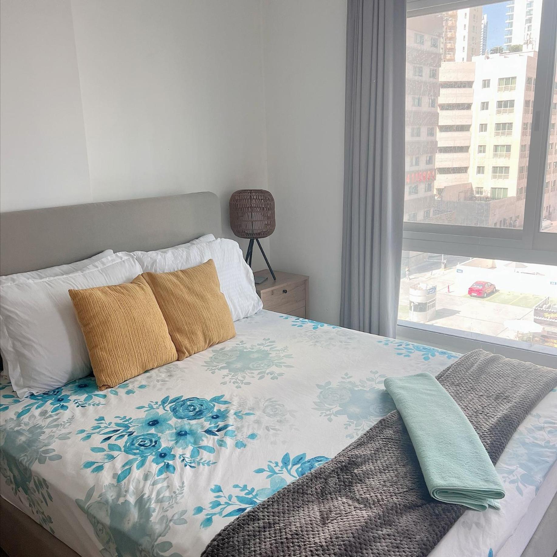 Fully Furnished Marina View - 1 Bedroom * Dubai
