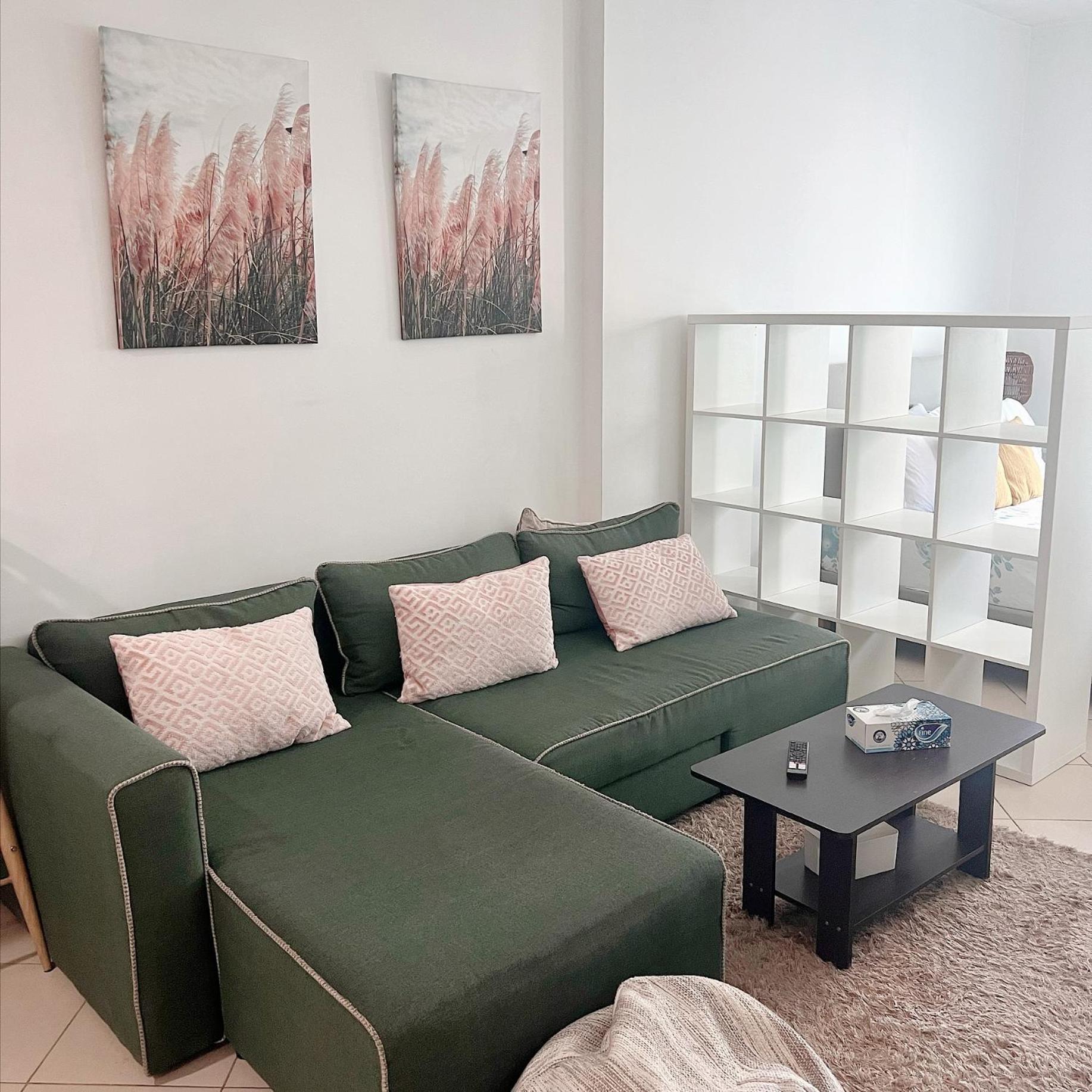 Fully Furnished Marina View - 1 Bedroom *