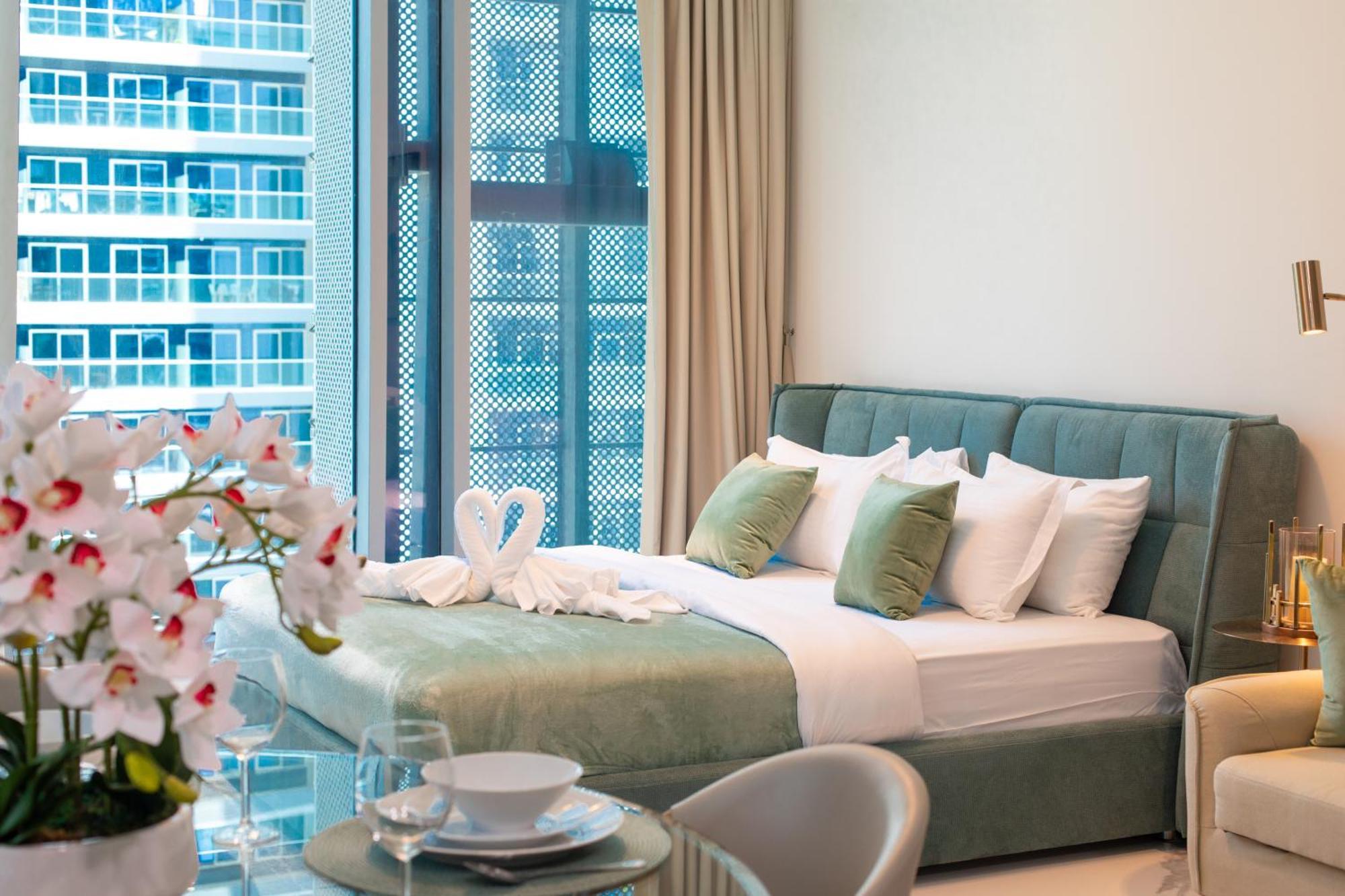 Elegant Near Burj Khalifa And Mall Apartment Dubai