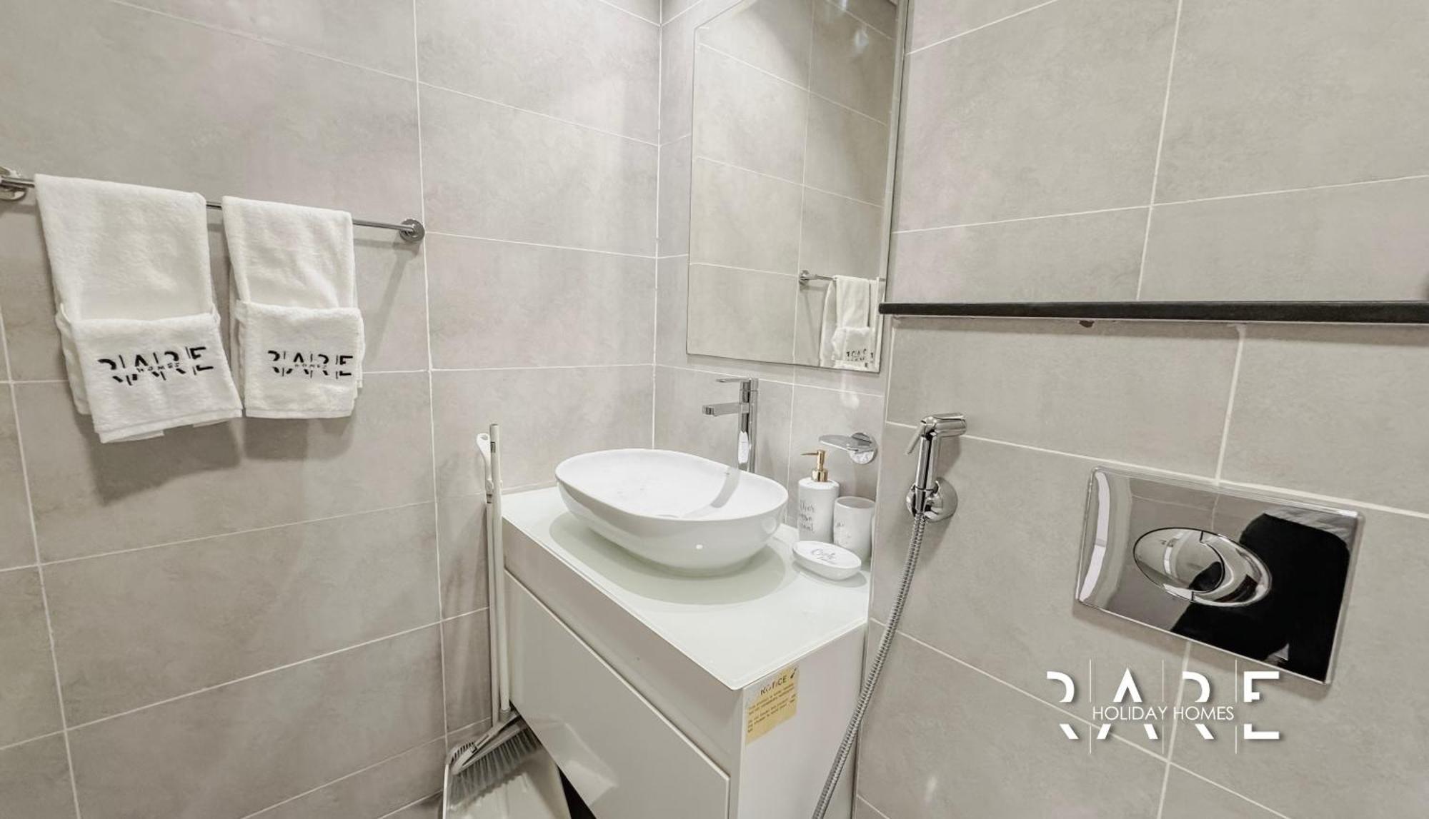 Rare Homes - Carson Tower B - Damac Hills - R3308 Dubai