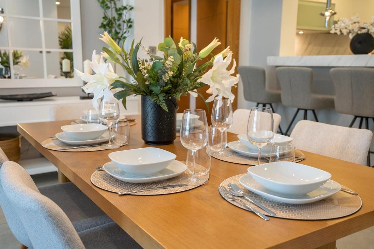 Holiday home Stylish 3-bedroom In Palm Jumeirah *