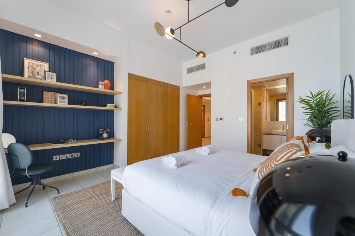 Stylish 3-bedroom In Palm Jumeirah * Dubai