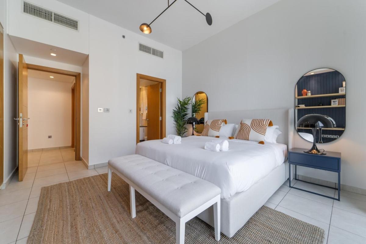 Stylish 3-bedroom In Palm Jumeirah * Dubai