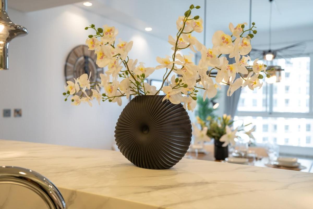 Stylish 3-bedroom In Palm Jumeirah Holiday home *