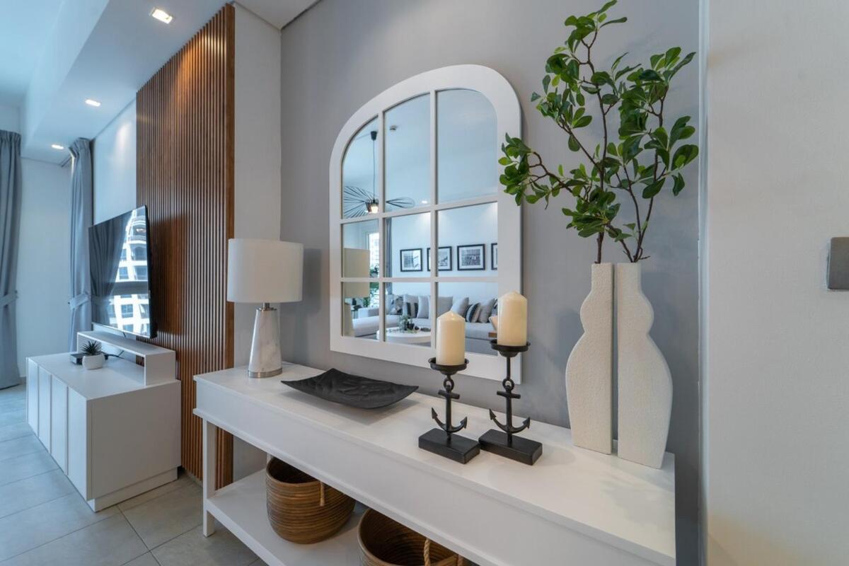 Holiday home Stylish 3-bedroom In Palm Jumeirah *