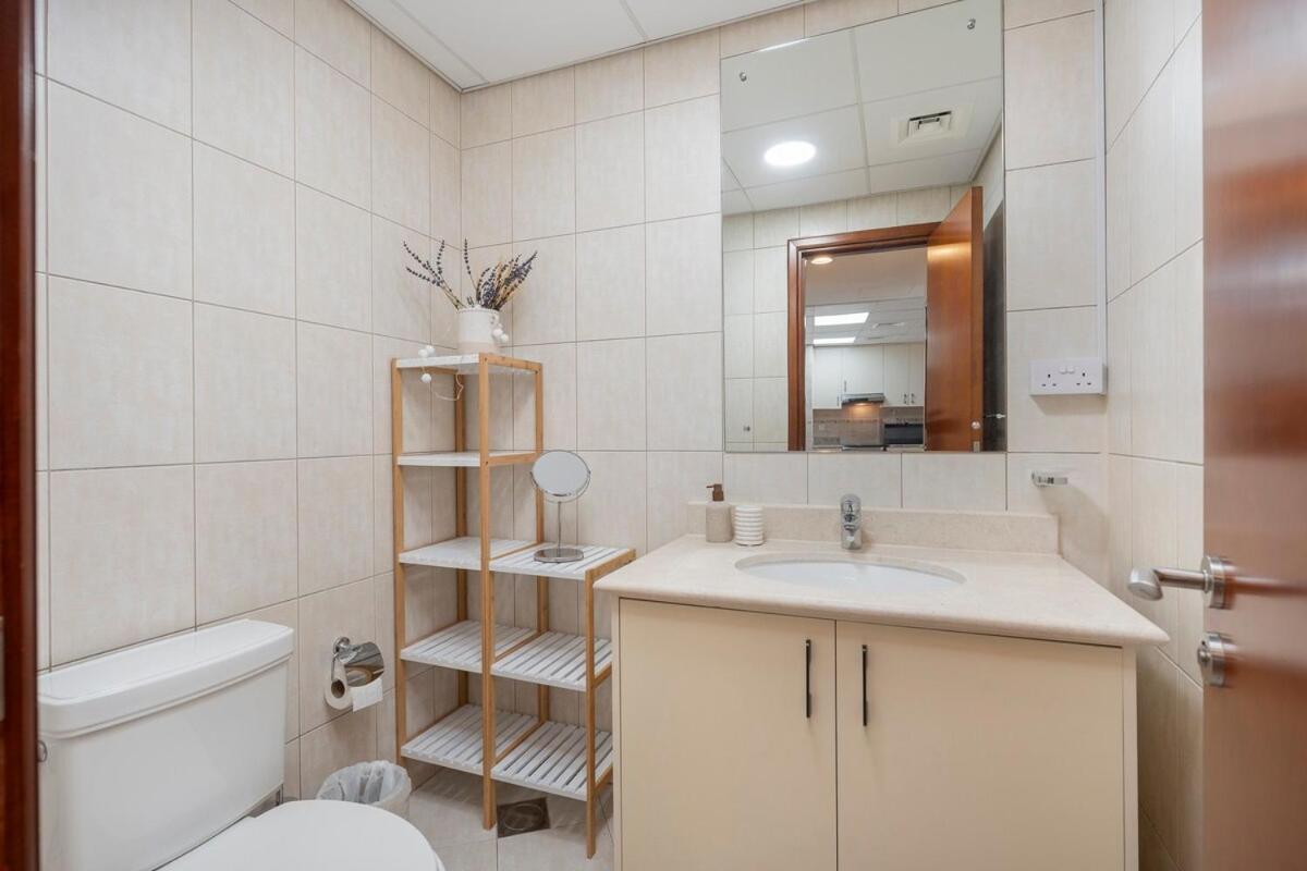 Cozy 1-bedroom For 5 In Motor City! *