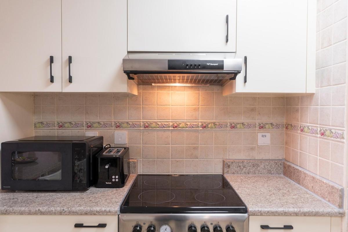 Cozy 1-bedroom For 5 In Motor City!
