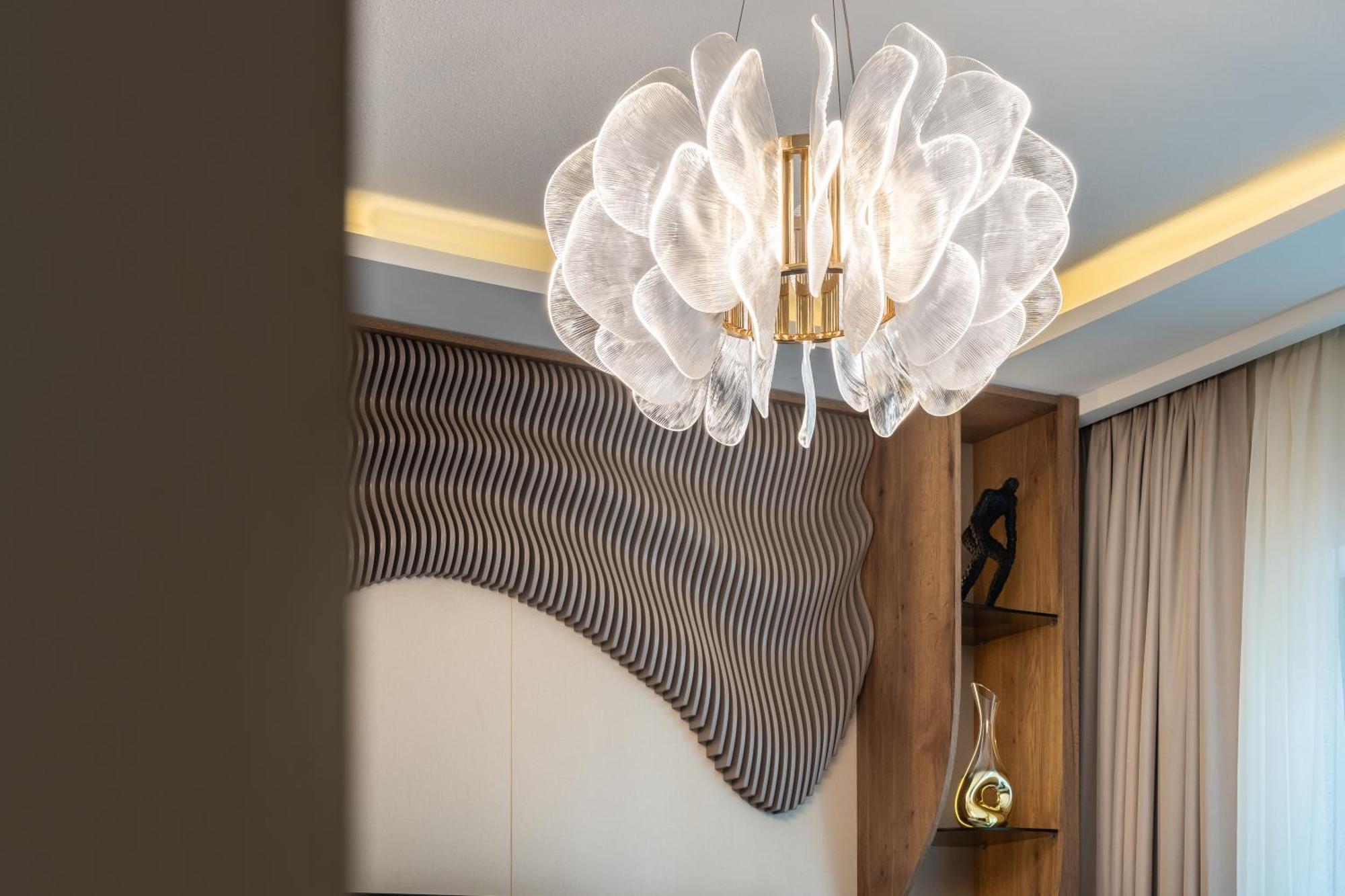 Apartment Luxury, Spacious In Creek Harbour - By Dustay *
