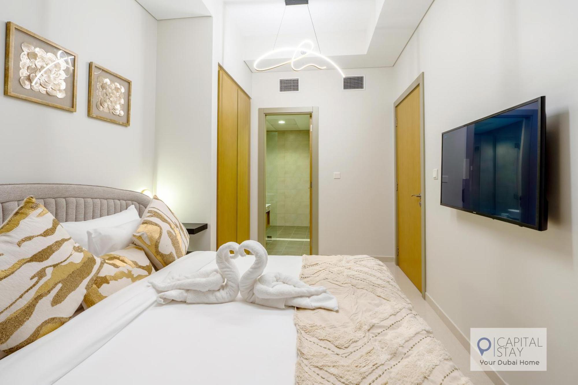 Capital - 2 Bed In Business Bay Apartment