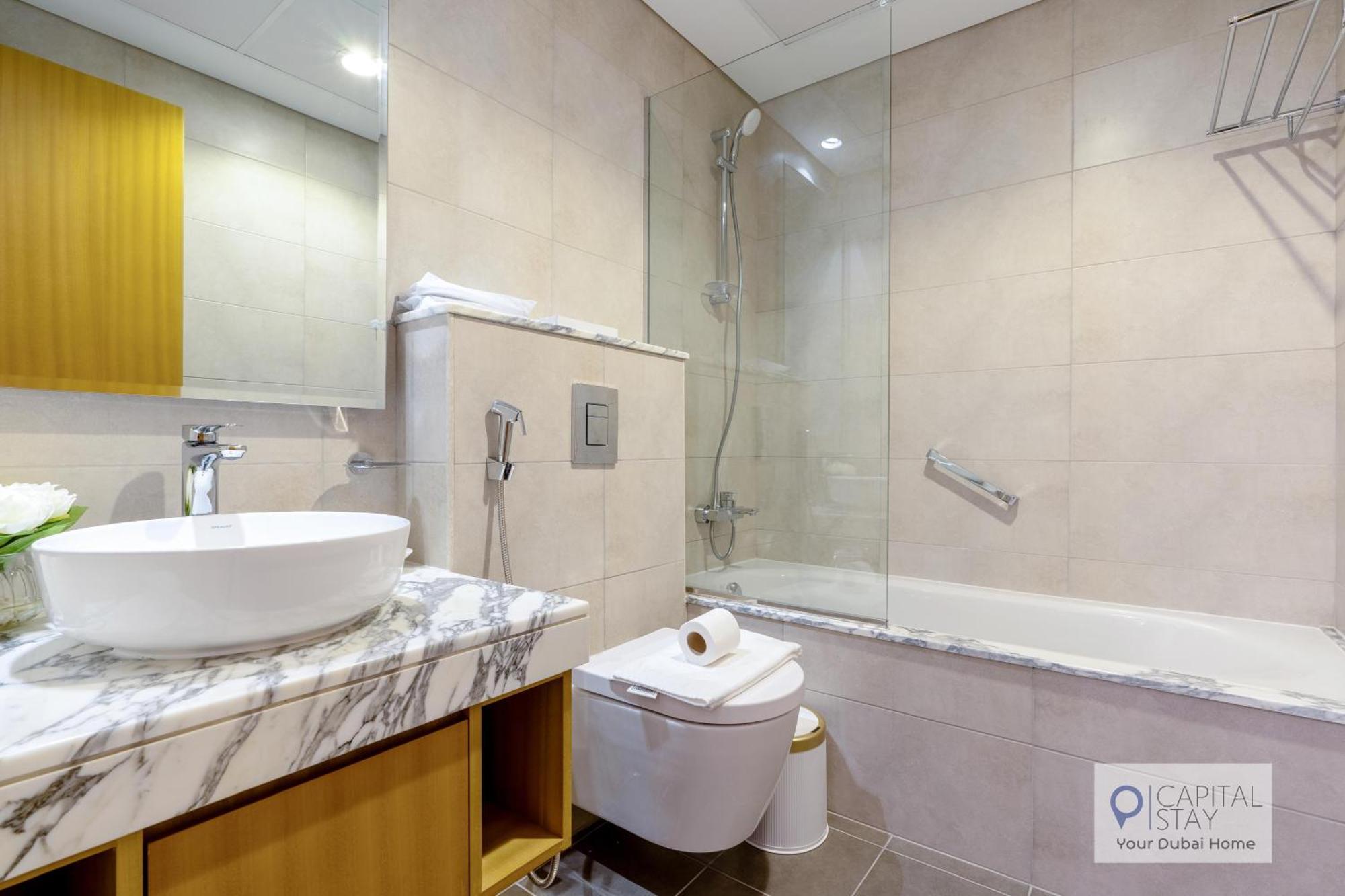 Capital - 2 Bed In Business Bay *