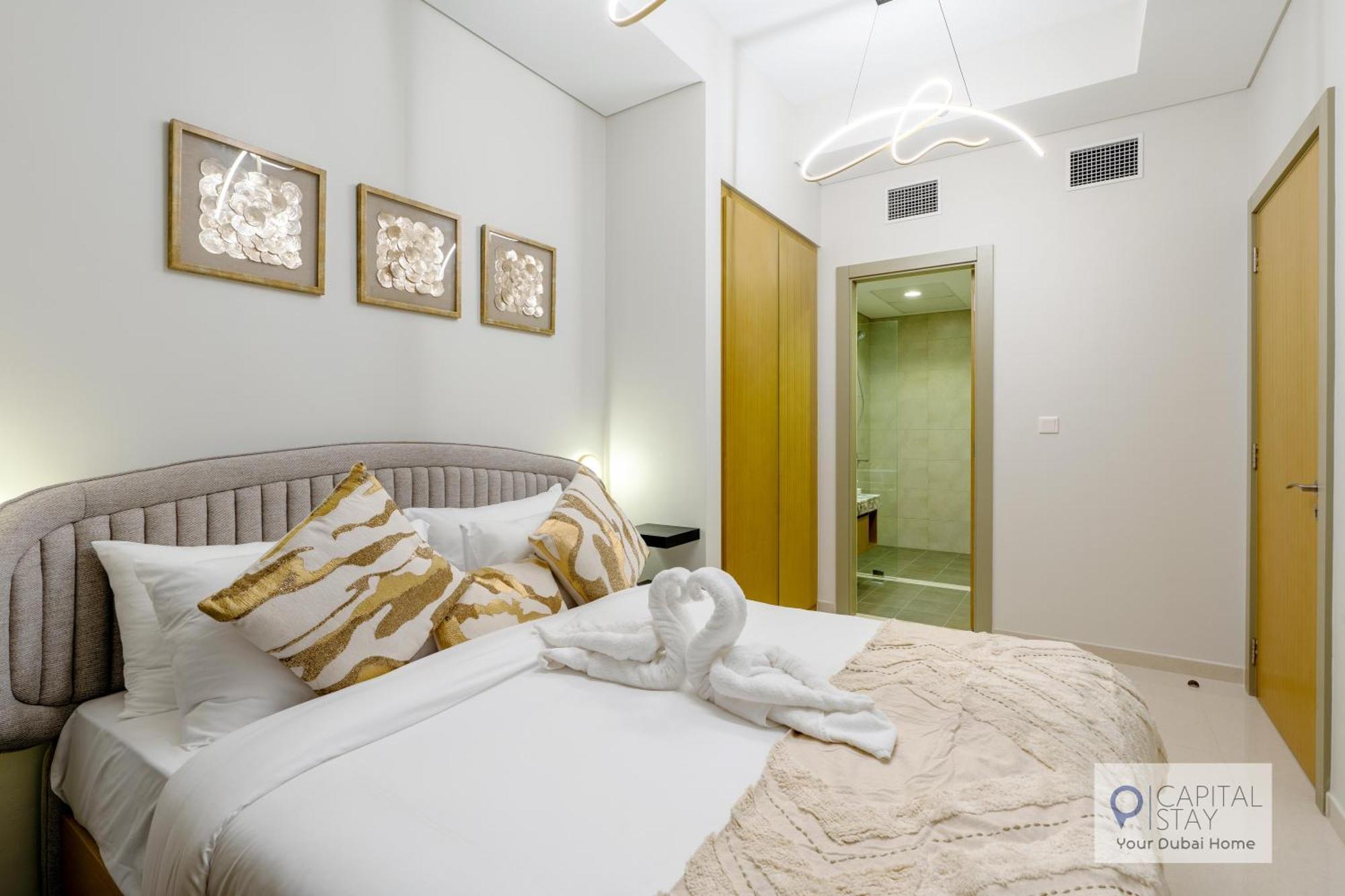 Capital - 2 Bed In Business Bay Apartment