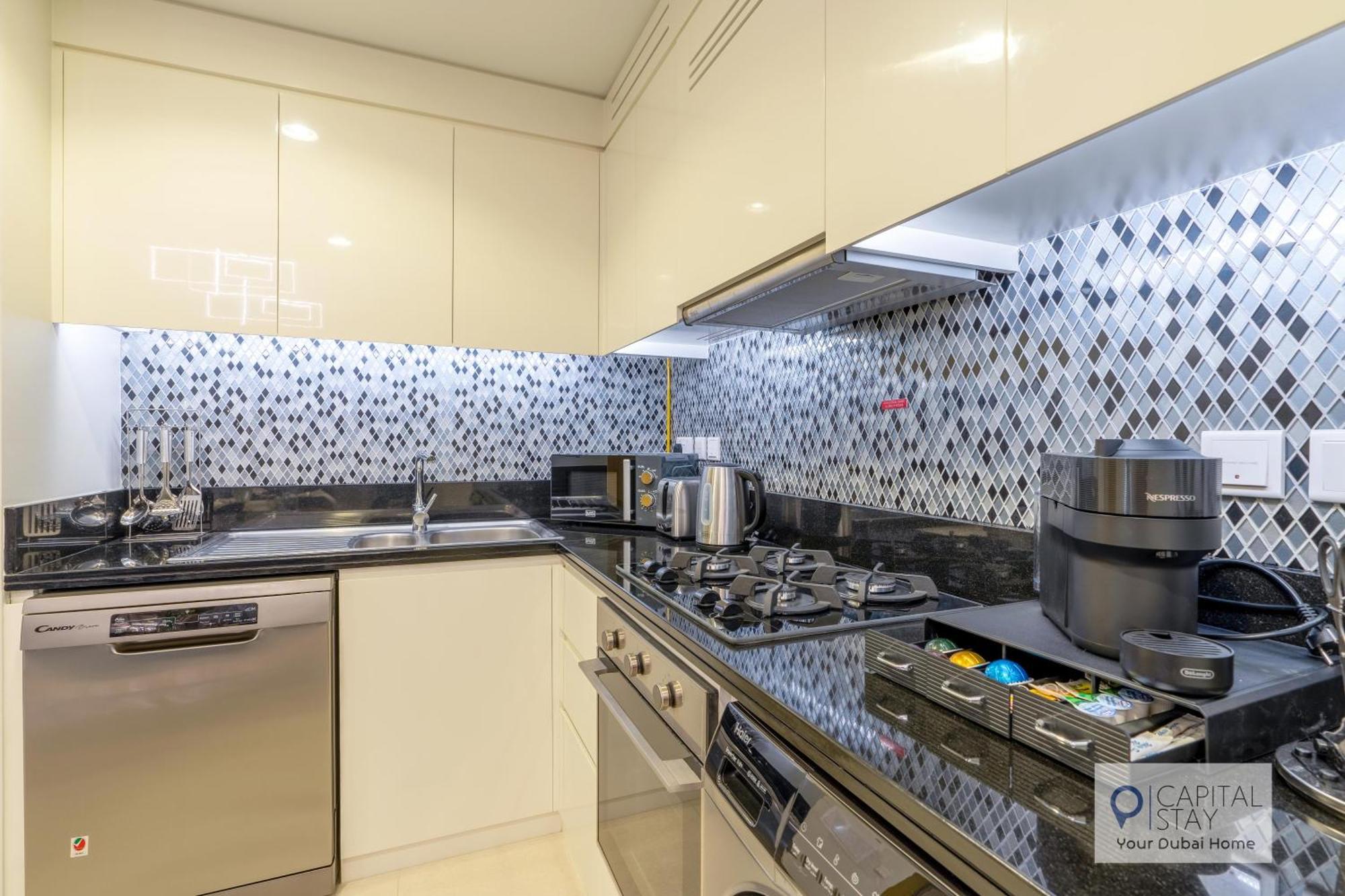 Capital - 2 Bed In Business Bay Apartment Dubai