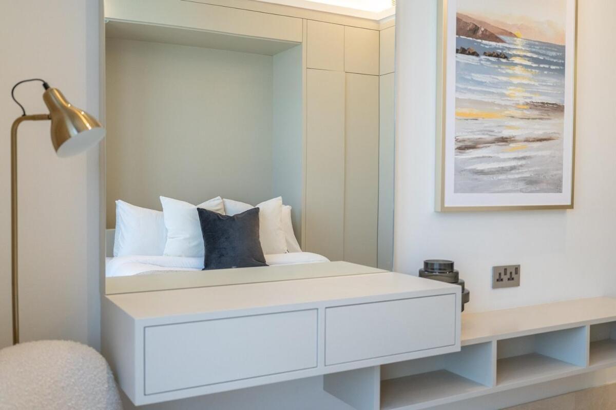 3 Bedroom That's Sleeps 5 With Amazing View In Palm Jumeirah *