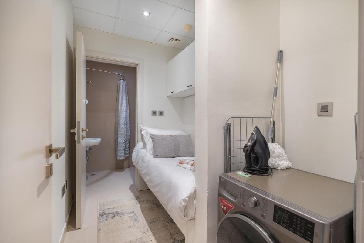 3 Bedroom That's Sleeps 5 With Amazing View In Palm Jumeirah * Dubai