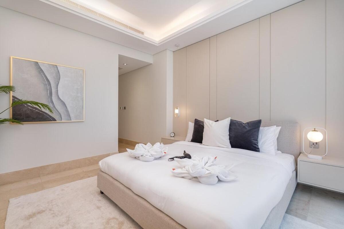 3 Bedroom That's Sleeps 5 With Amazing View In Palm Jumeirah Apartment