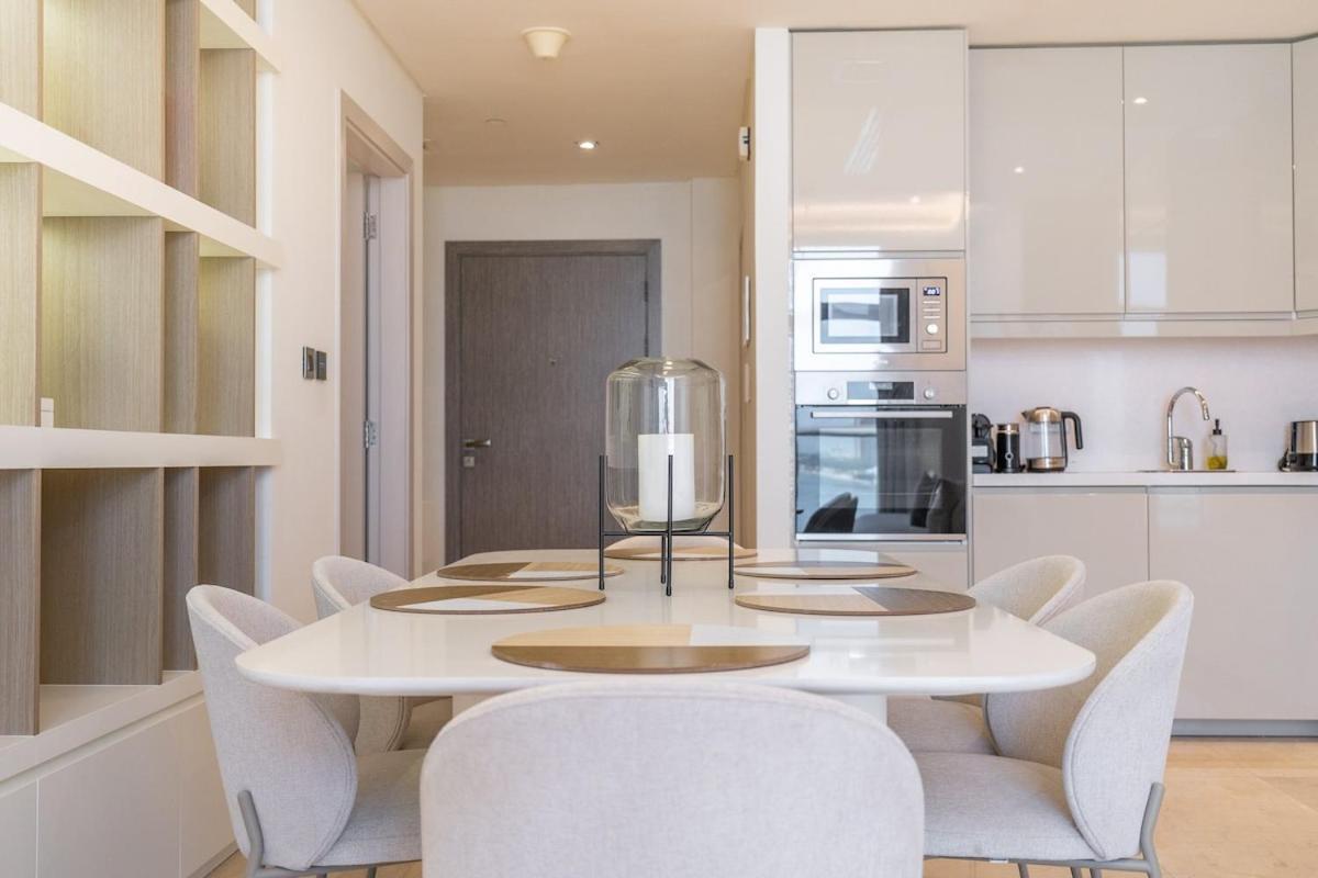 Apartment 3 Bedroom That's Sleeps 5 With Amazing View In Palm Jumeirah Dubai