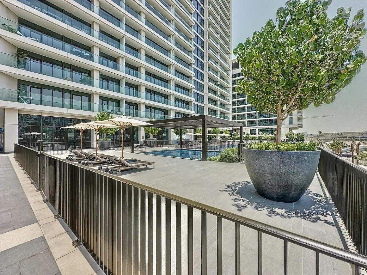 Lux 1br With Amazing View In Palace Residences Creek Harbor Dubai