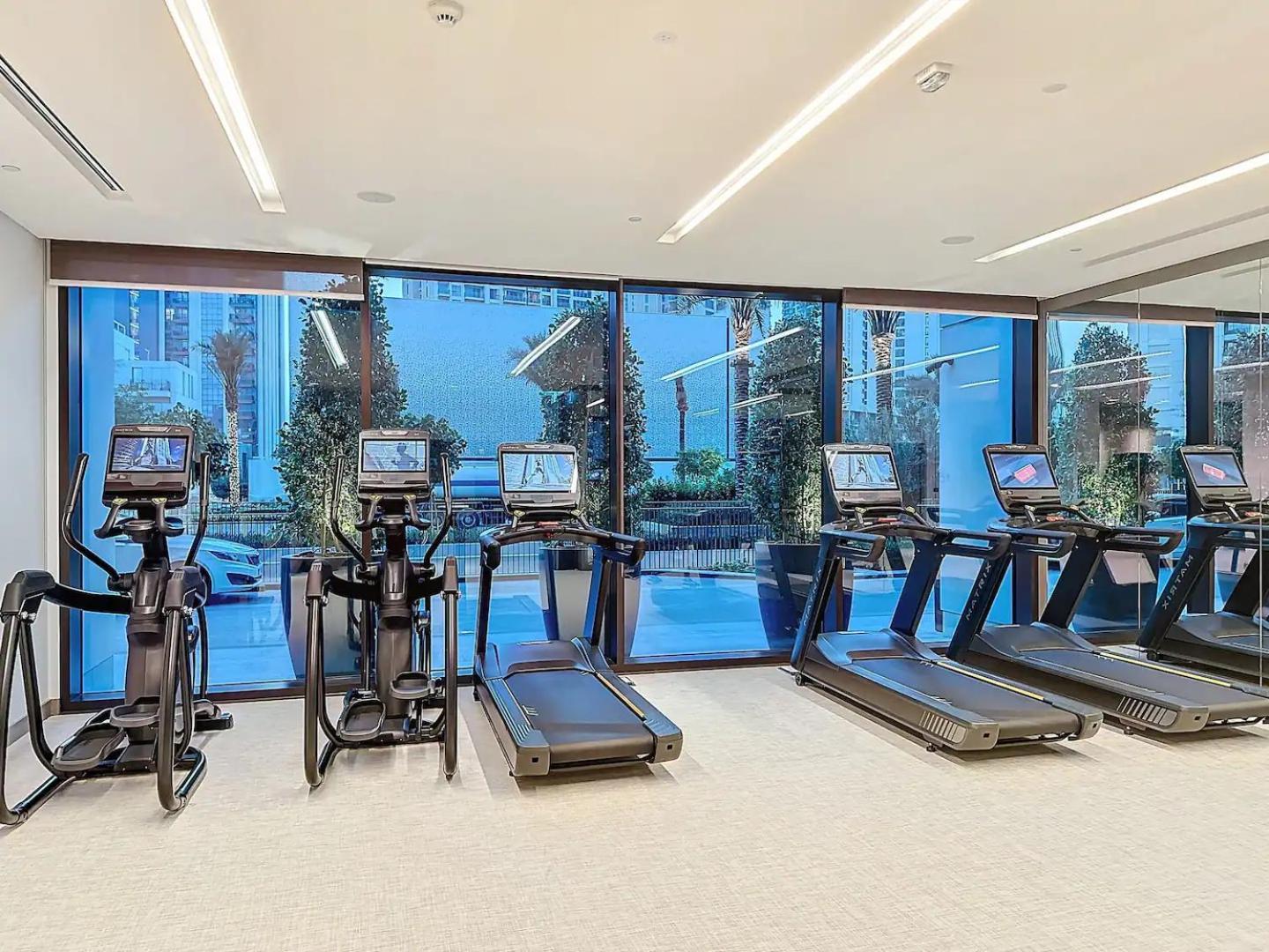 Lux 1br With Amazing View In Palace Residences Creek Harbor Apartment