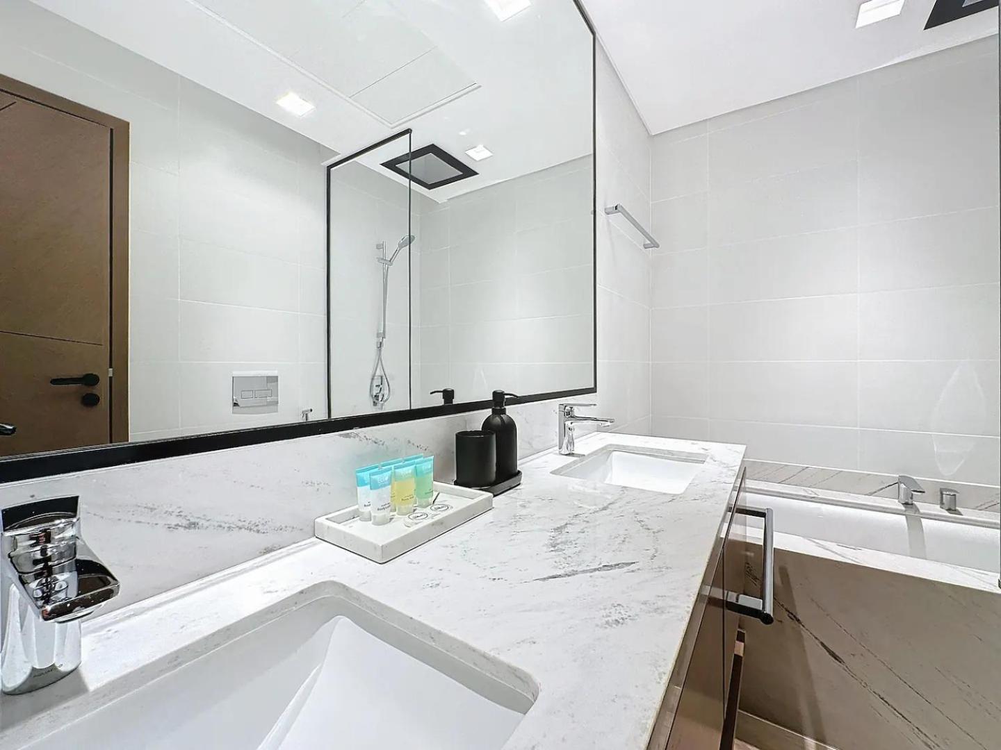 Apartment Lux 1br With Amazing View In Palace Residences Creek Harbor
