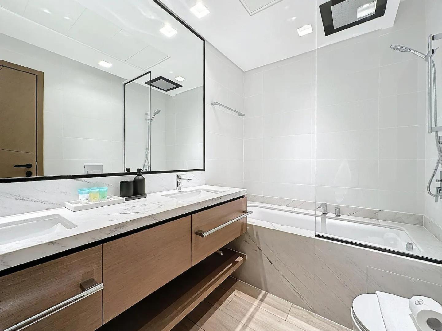 Apartment Lux 1br With Amazing View In Palace Residences Creek Harbor *
