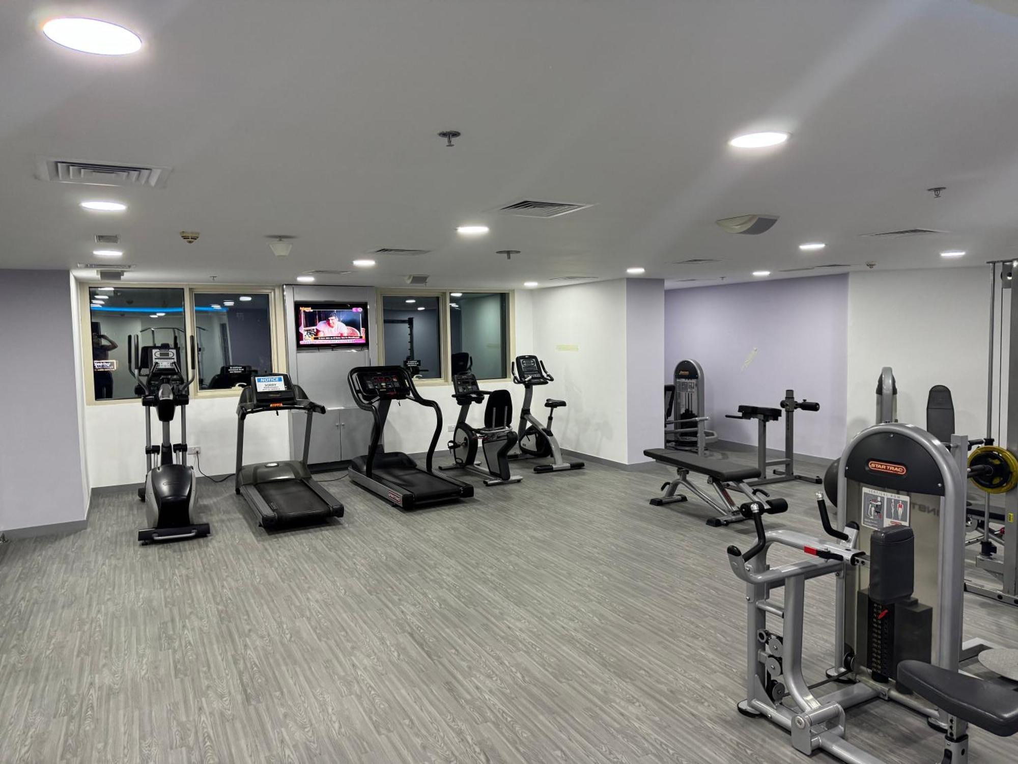 Newly Renovated Cosy Dubai
