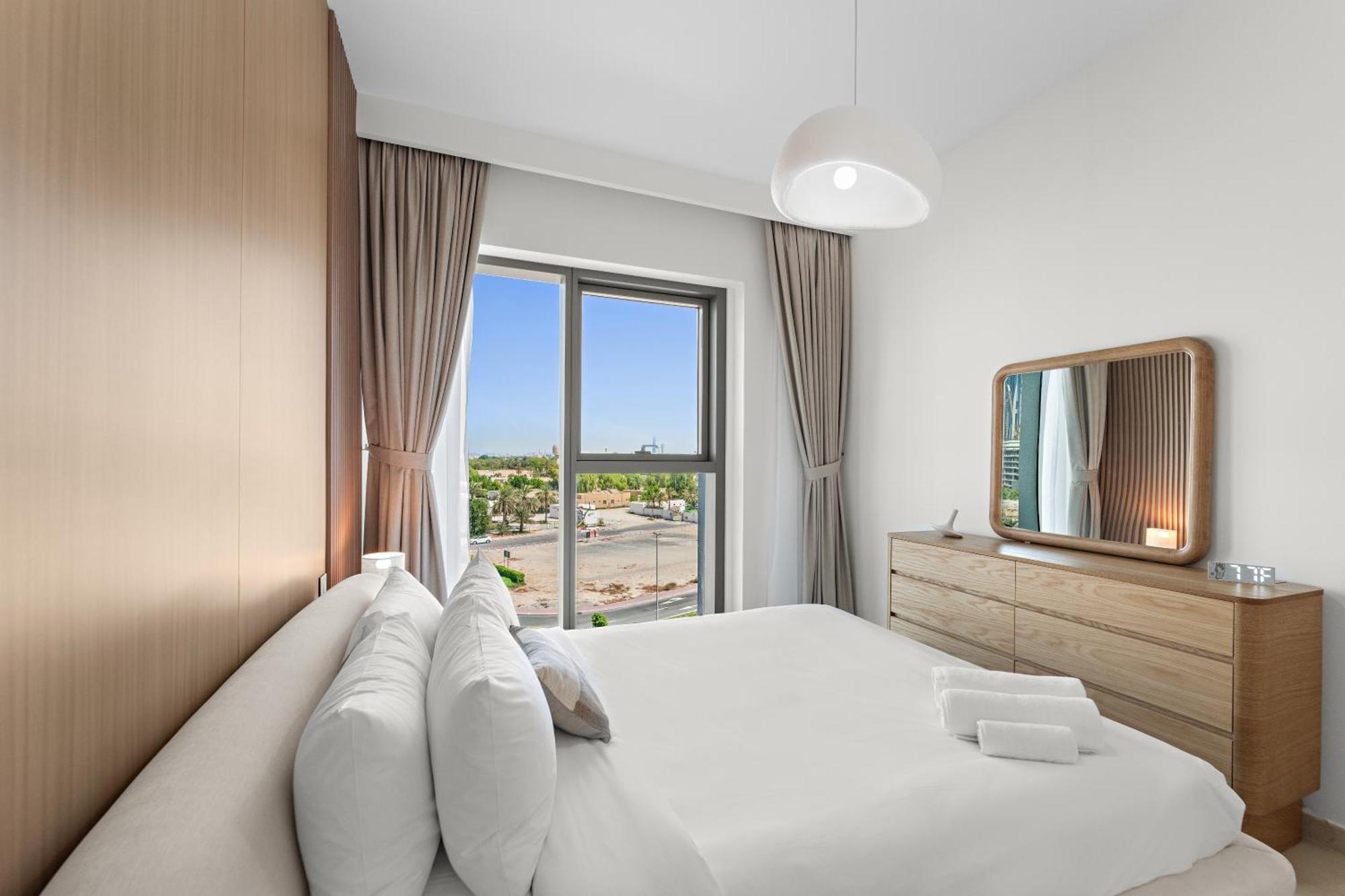 Apartment Modern 1bed Less Than 2km Walk From Burj Khalifa Dubai