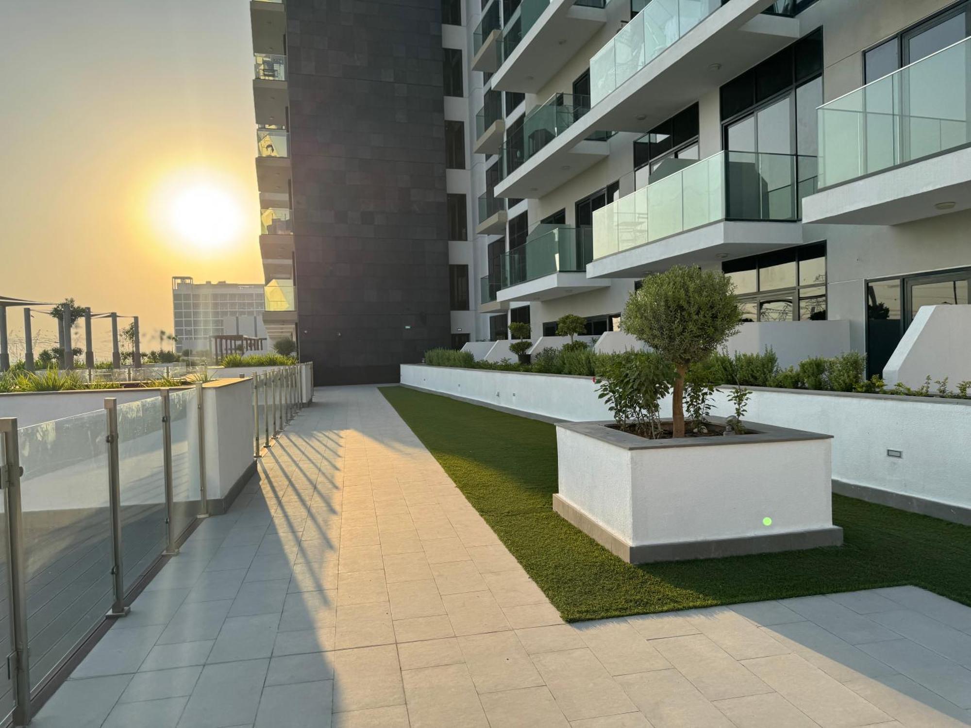 Ashri Elegant Near Burj Khalifa * Dubai