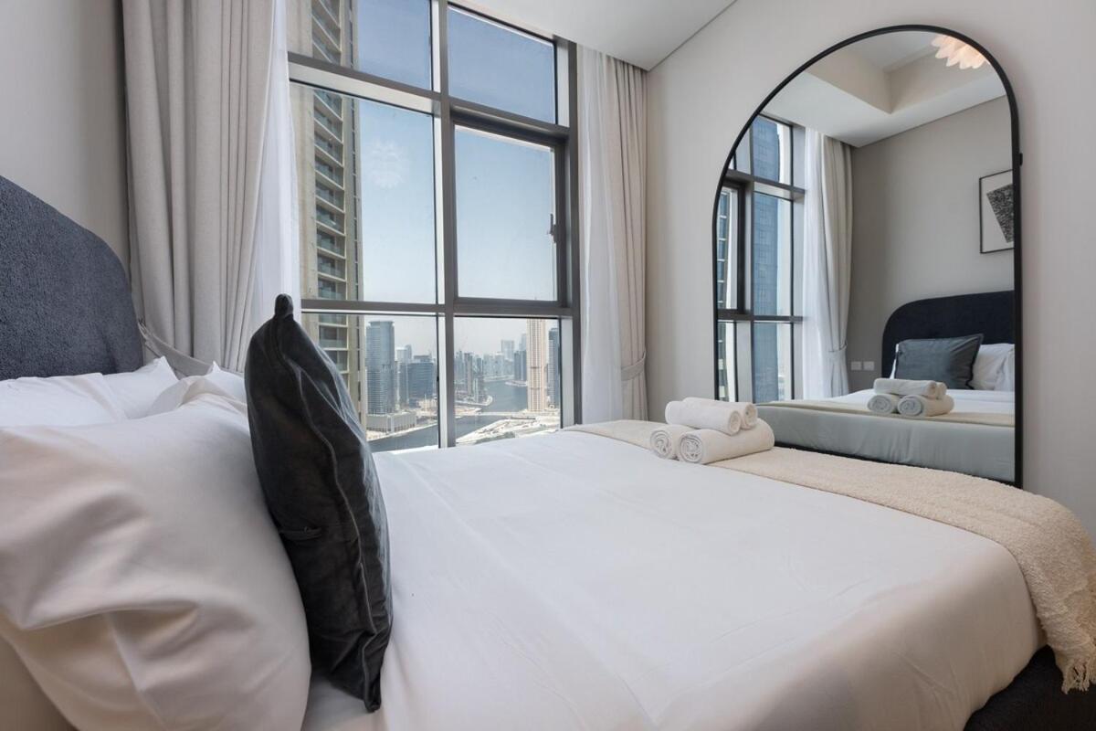 Apartment Glamorous 2-bedroom With Skyline Views In Business Bay