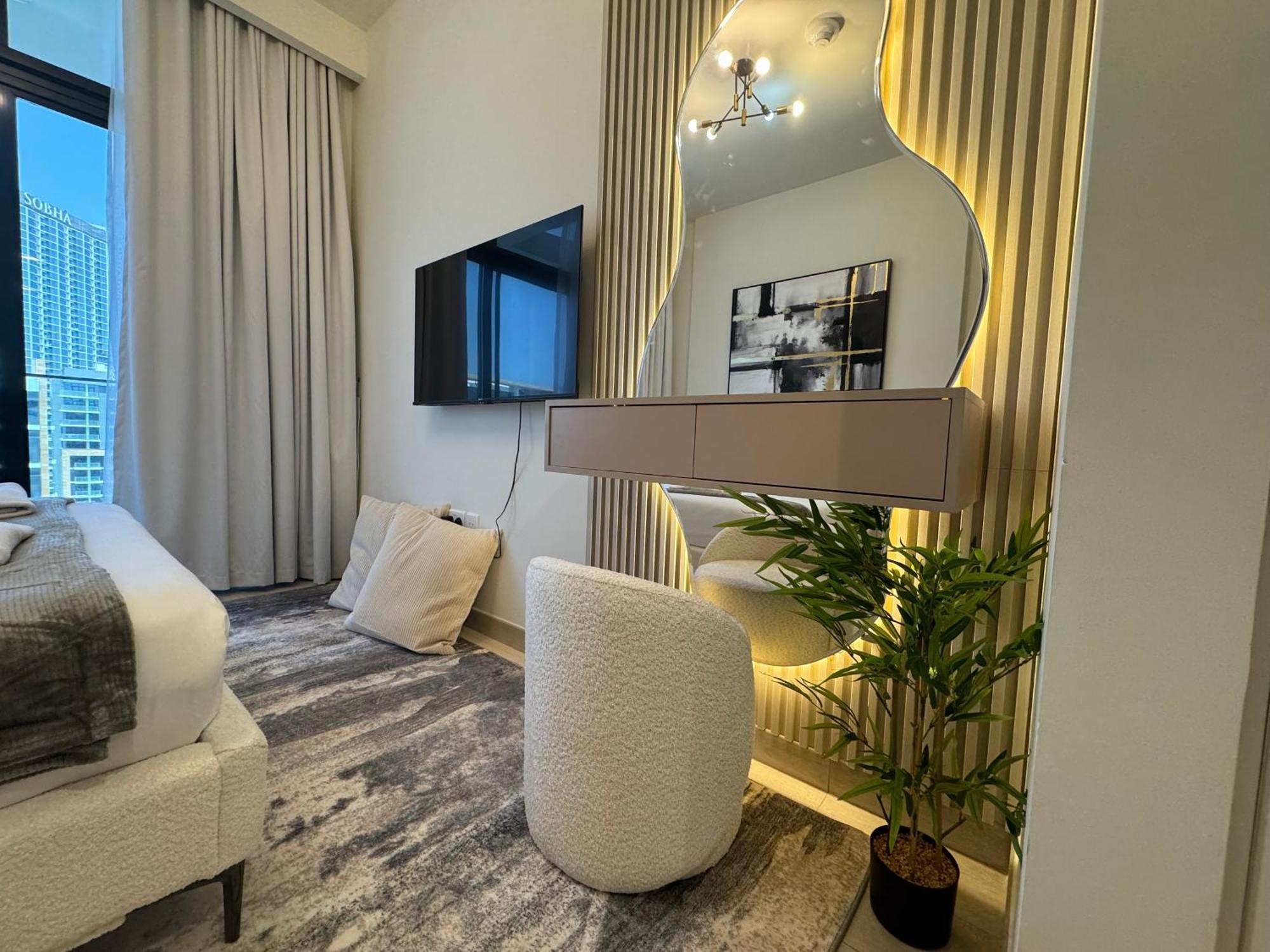 Ashri Elegant Near Burj Khalifa Dubai