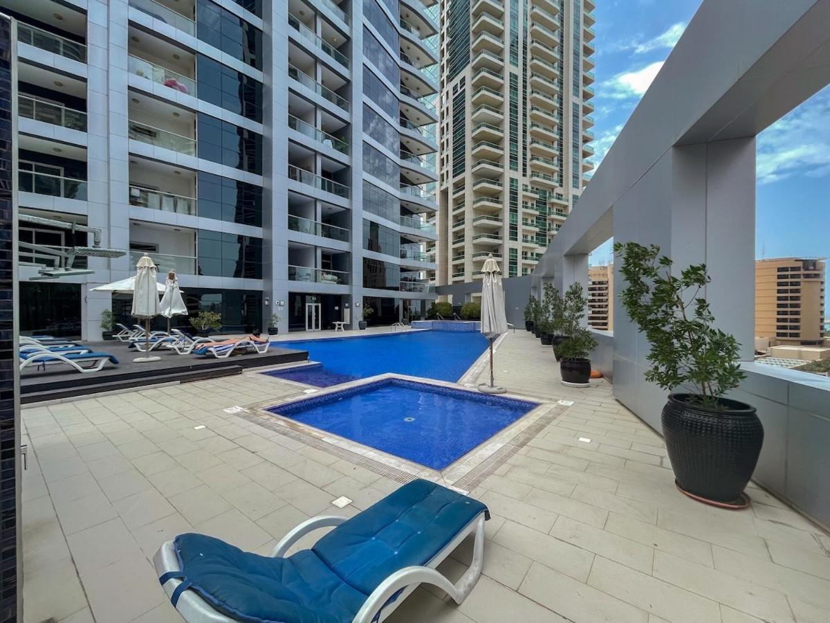 Bright 1-bedroom With View Marina Apartment Dubai