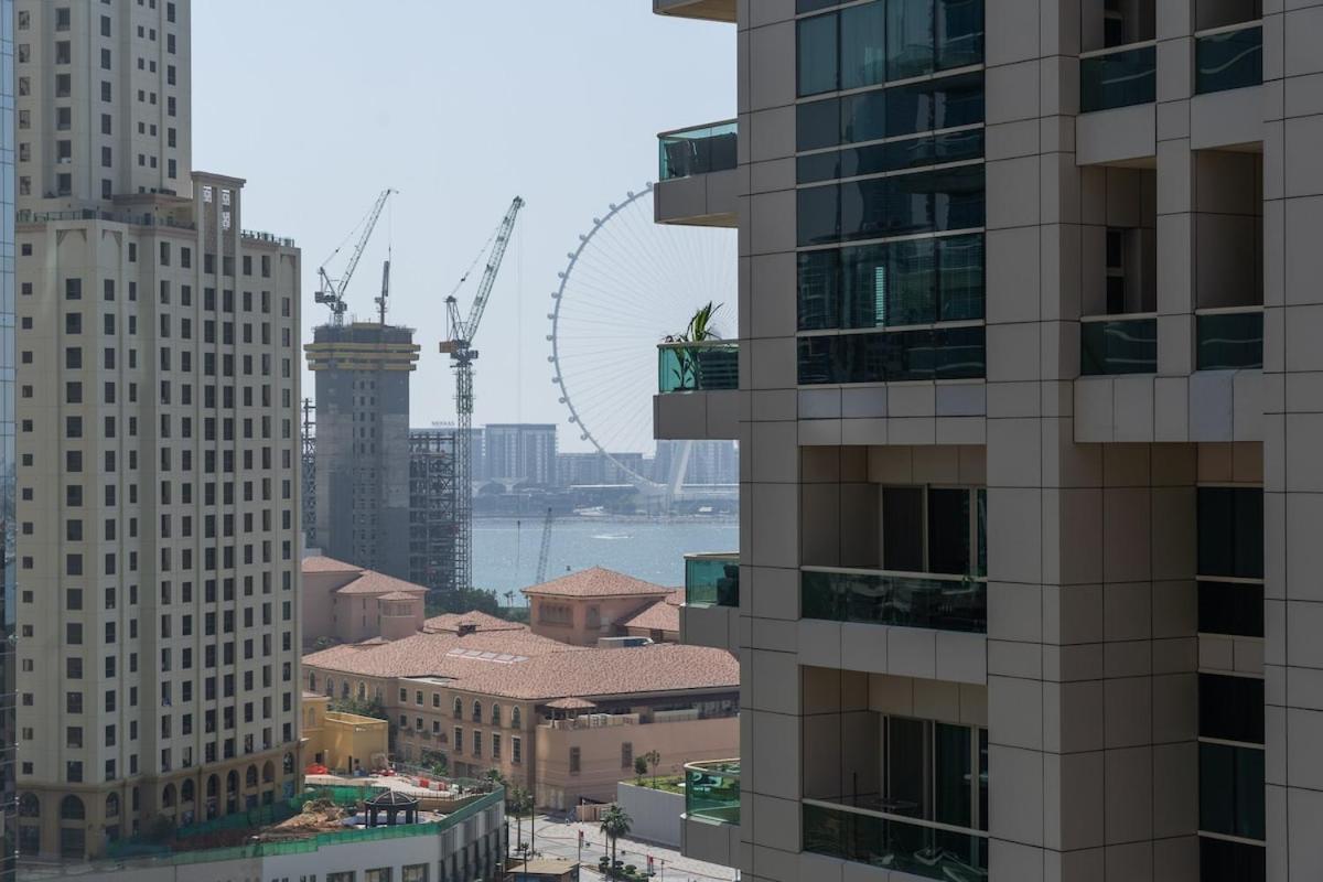 Bright 1-bedroom With View Marina Apartment Dubai