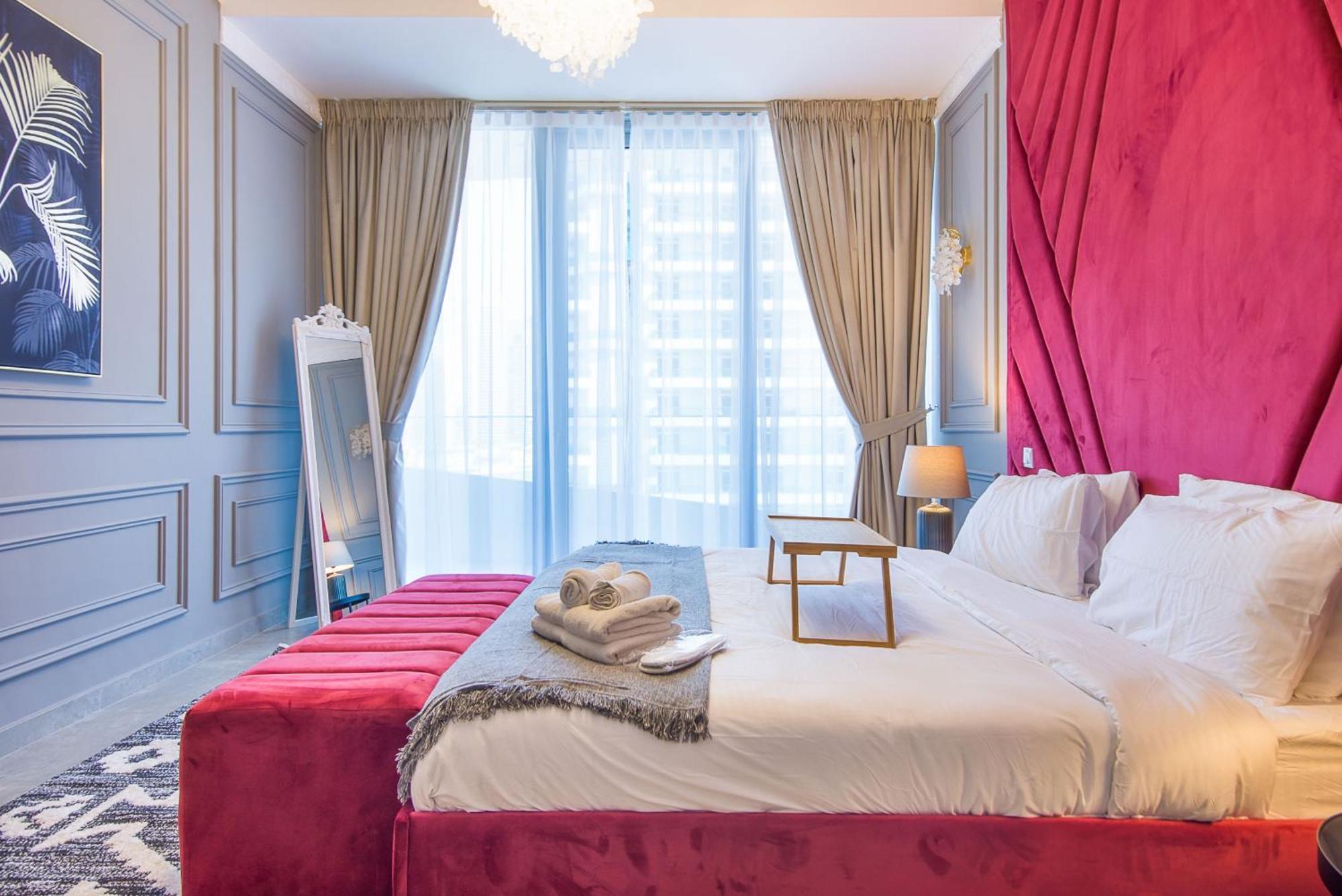 Stella Maris, Marina- Luxurious 1-br Apartment *