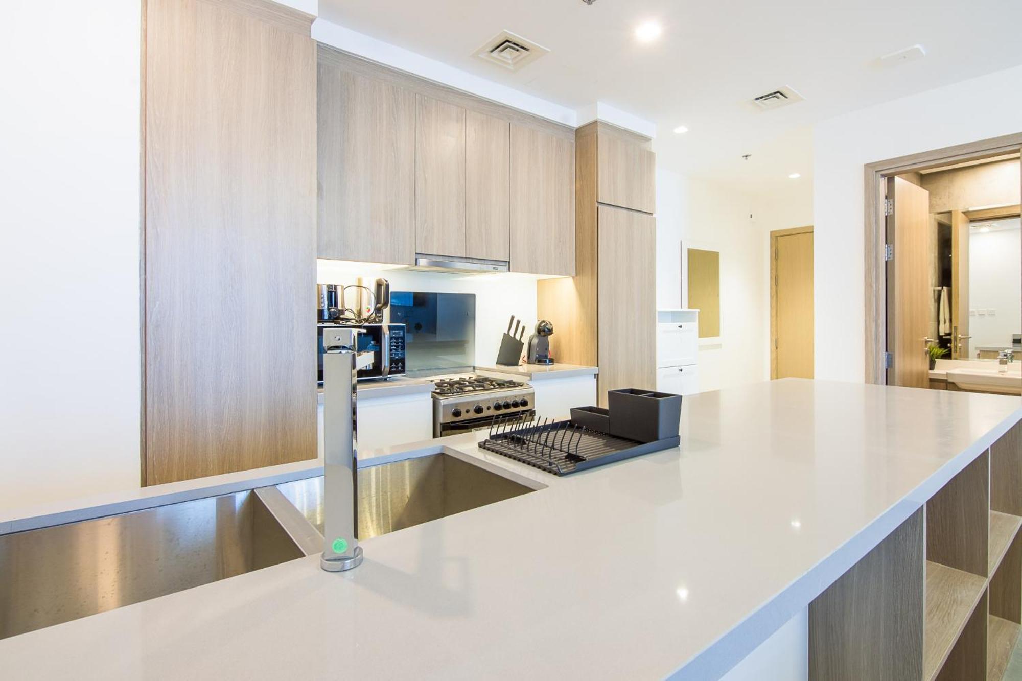 Stella Maris, Marina- Luxurious 1-br Apartment *