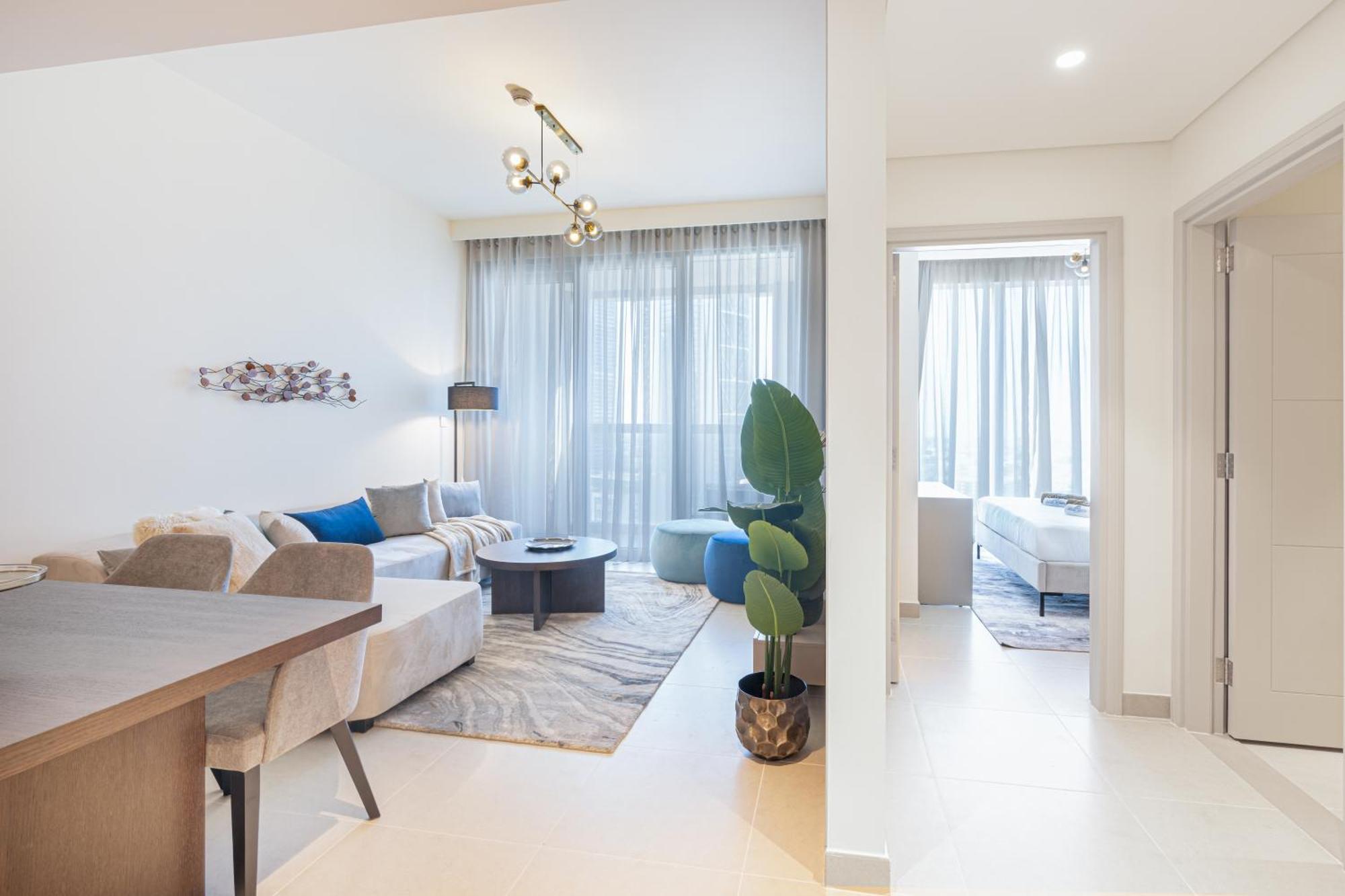 Minimal 1br Minutes Away From The Mall