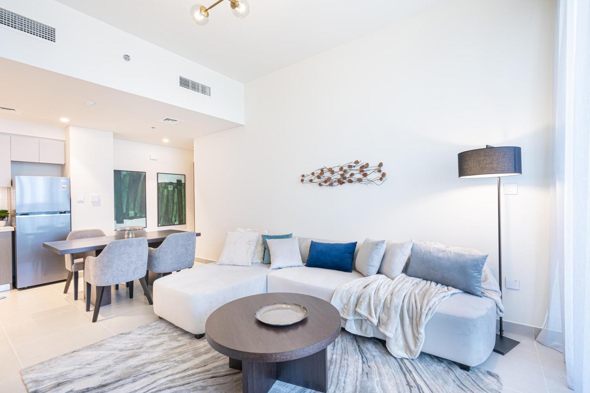 Minimal 1br Minutes Away From The Mall Apartment Dubai