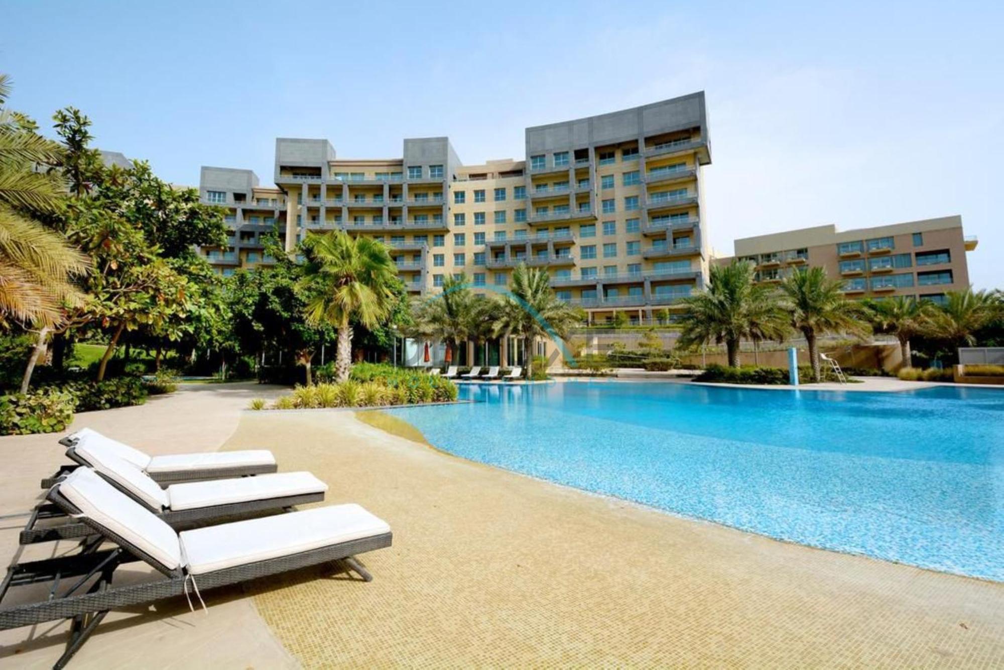 Waterfront 2br With Assistant In Dream Palm Residence, Palm Jumeirah By Deluxe Homes