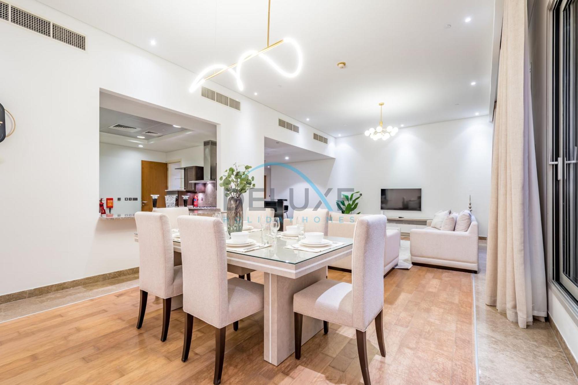 Waterfront 2br With Assistant In Dream Palm Residence, Palm Jumeirah By Deluxe Homes Apartment Dubai