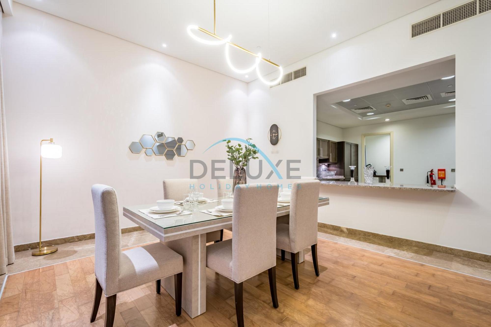 Waterfront 2br With Assistant In Dream Palm Residence, Palm Jumeirah By Deluxe Homes