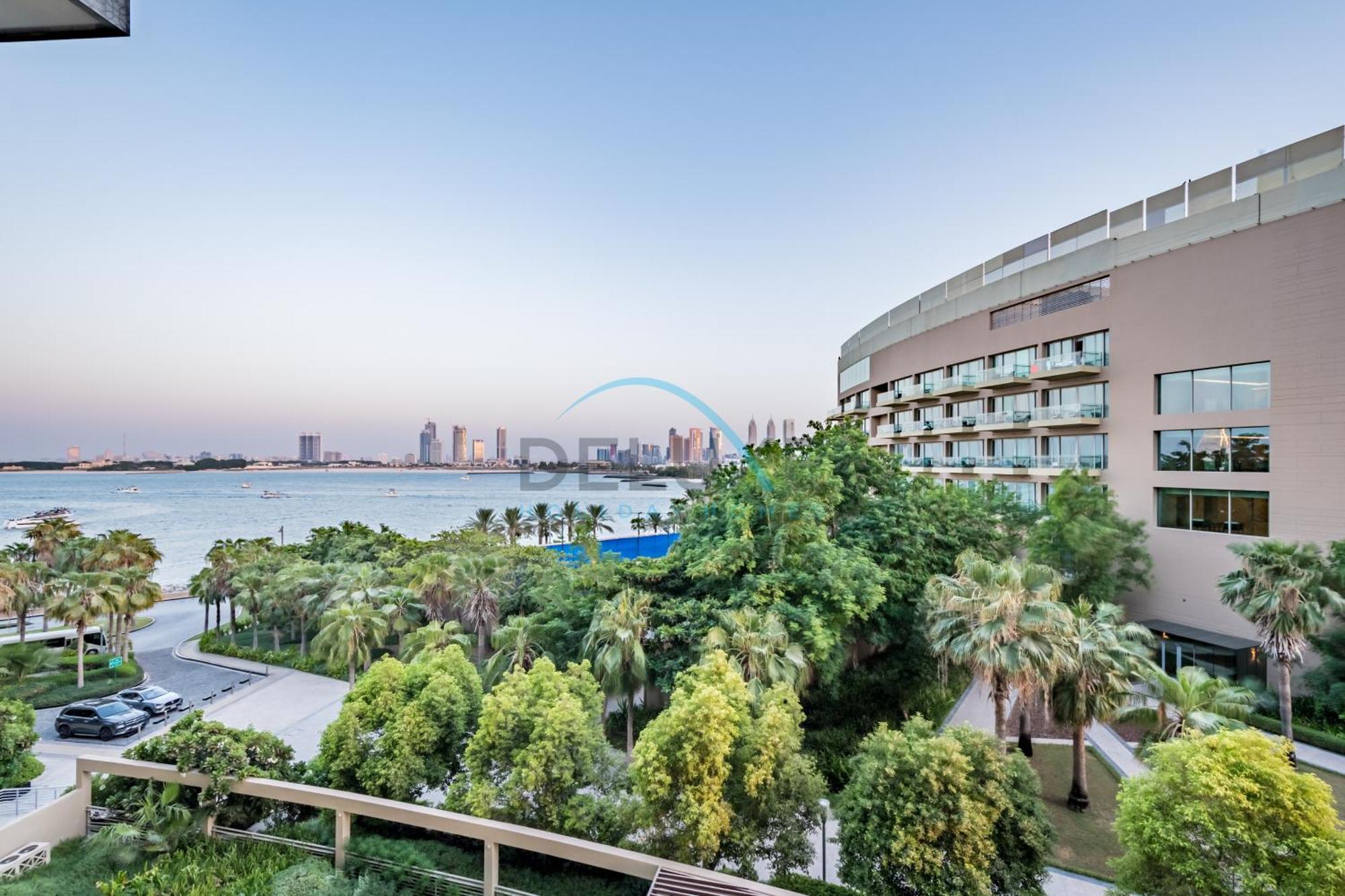 Waterfront 2br With Assistant In Dream Palm Residence, Palm Jumeirah By Deluxe Homes Apartment Dubai
