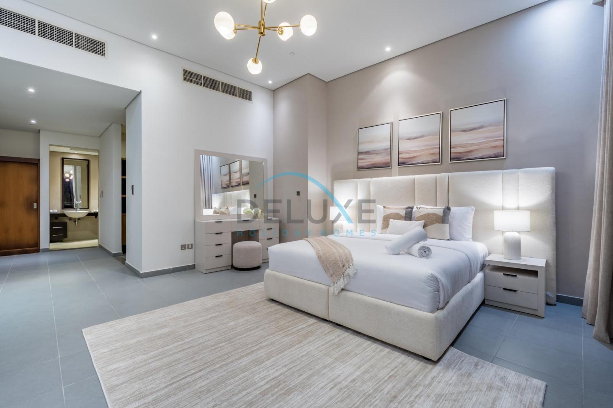 Waterfront 2br With Assistant In Dream Palm Residence, Palm Jumeirah By Deluxe Homes