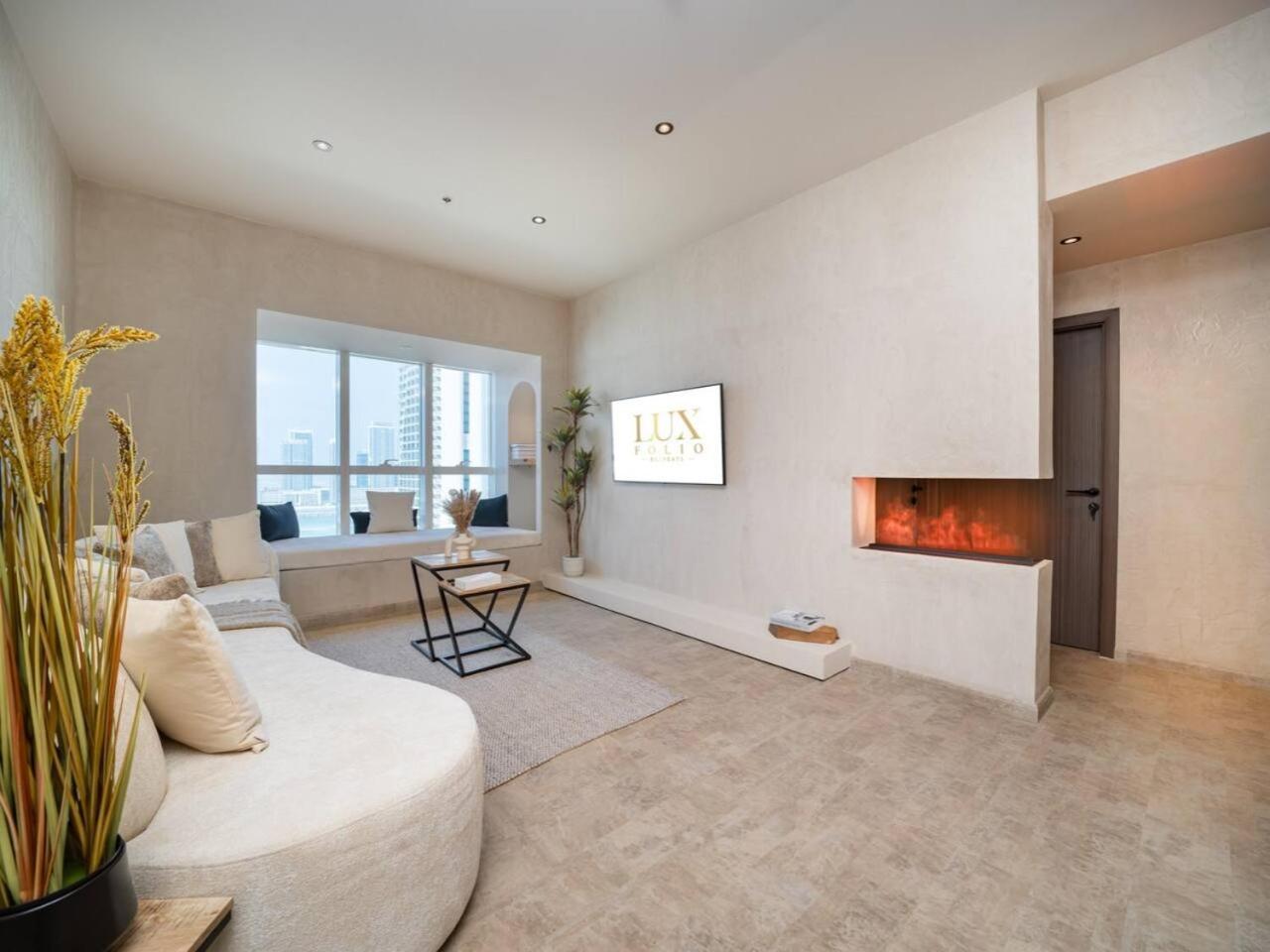 Apartment Upgraded Stylish Living With Private Steam *