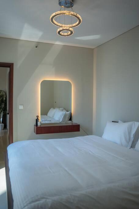 Luxury Burj Khalifa View - Mins Walking Mall Apartment Dubai